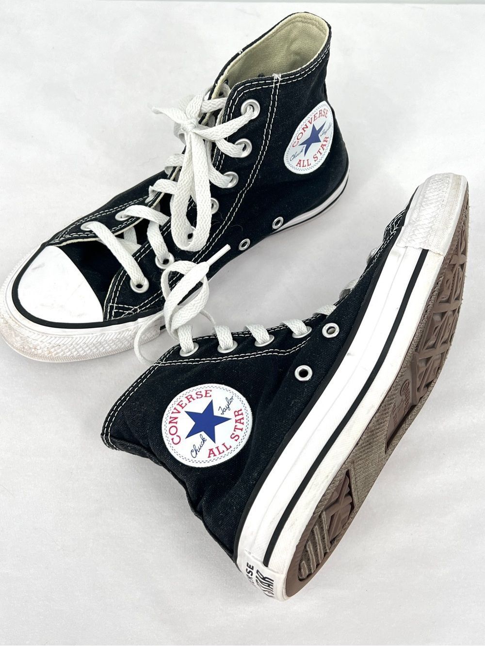 Converse Chuck Taylor All Star Classic Black Canvas Hi Top Sneakers Women’s 7